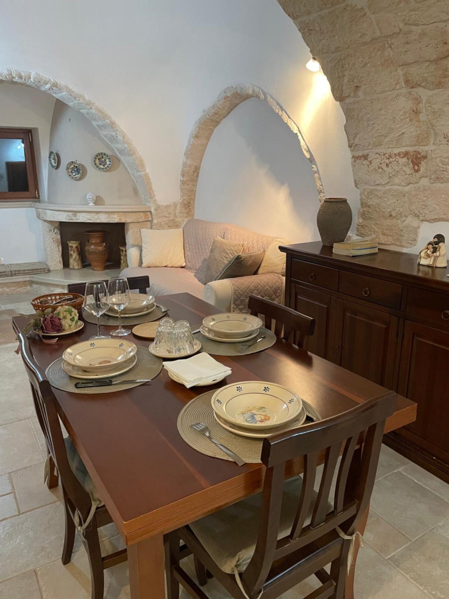 Trulli Del Sole Villa Martina Franca Bagian luar foto