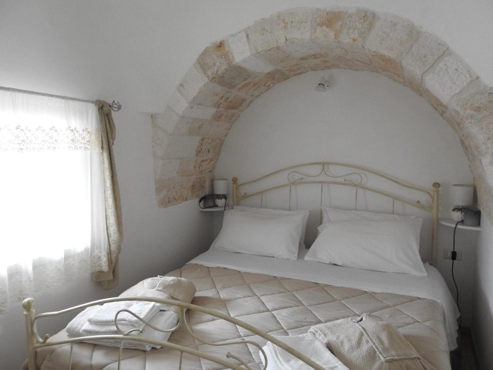 Trulli Del Sole Villa Martina Franca Bagian luar foto